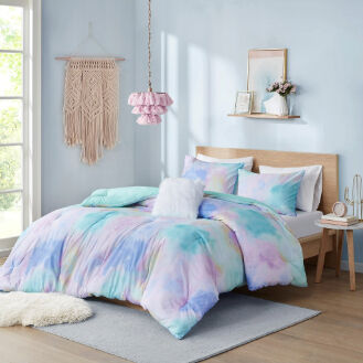colorful rainbow comforter