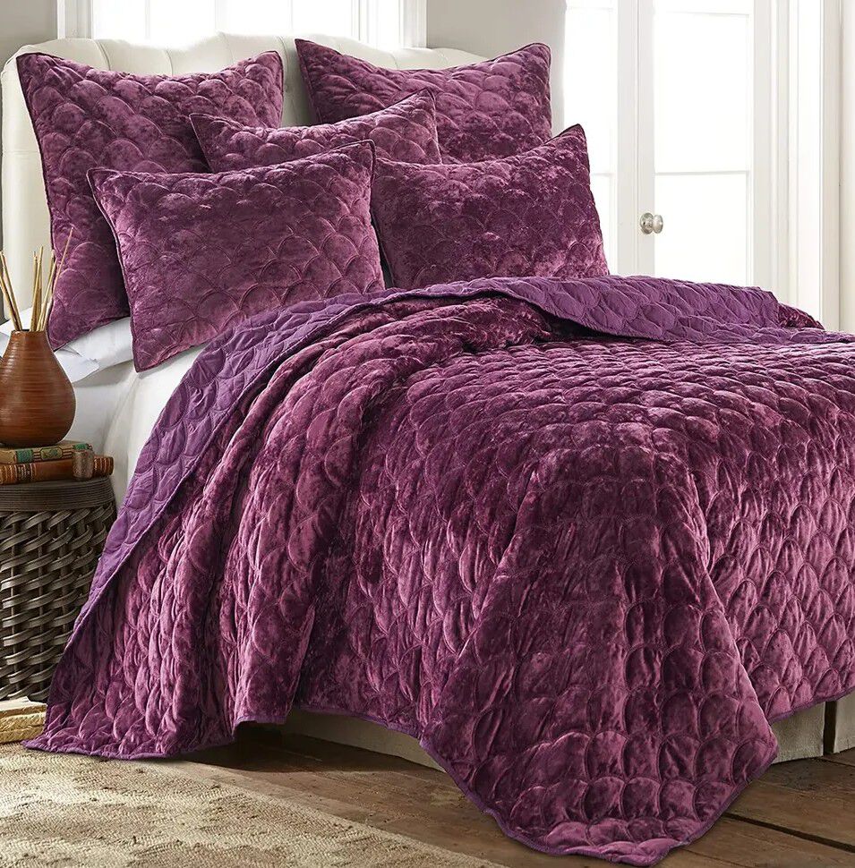 Jeweled tone quilt set in plum