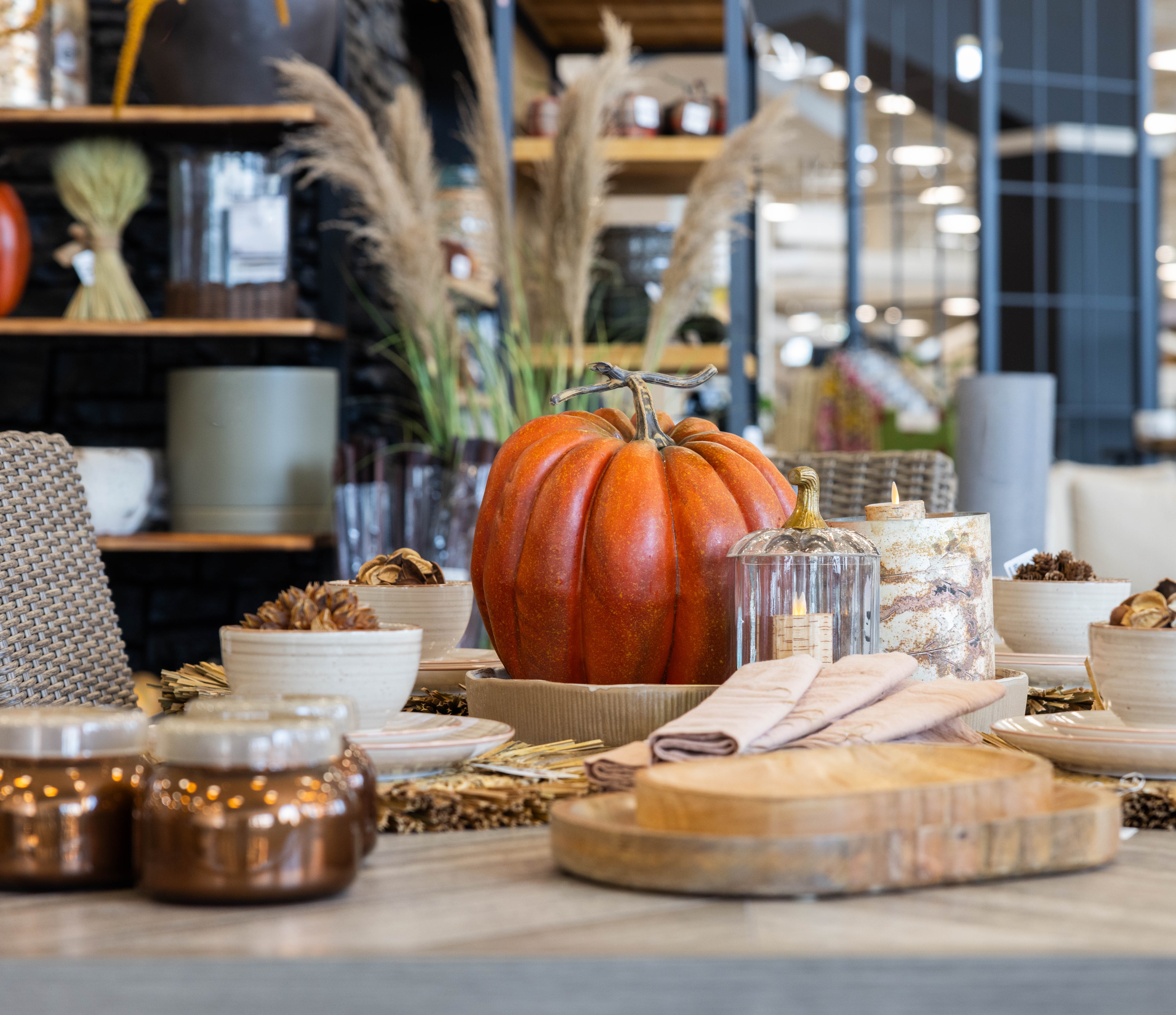dining room table scape for fall