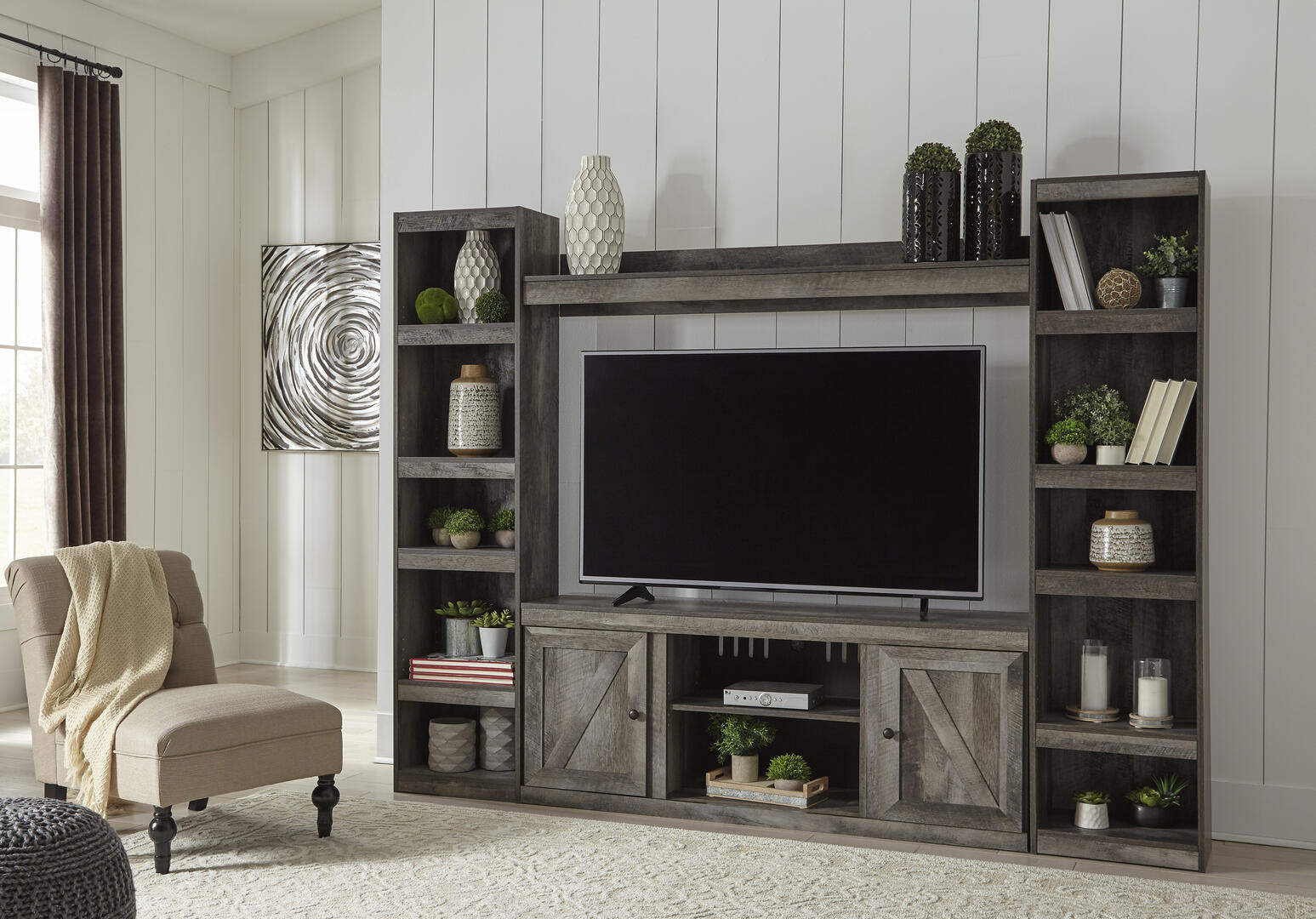 Ashley wynnlow 4-piece entertainment center