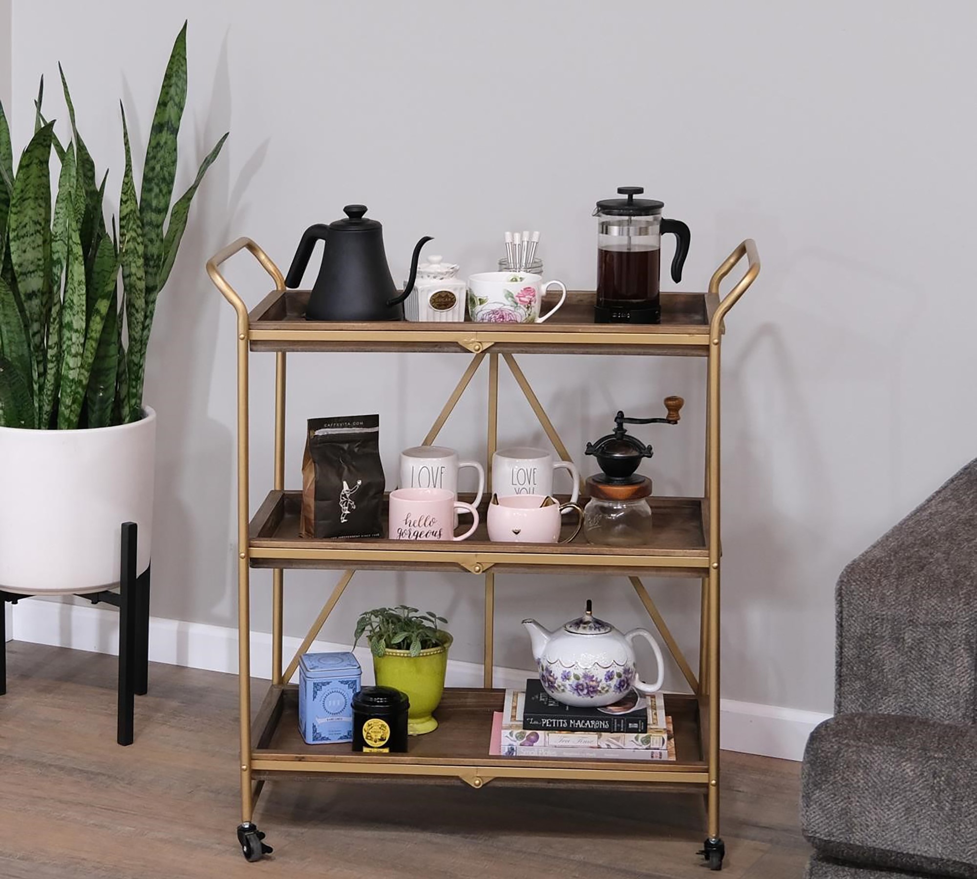 Bar carts for the entertaining dad