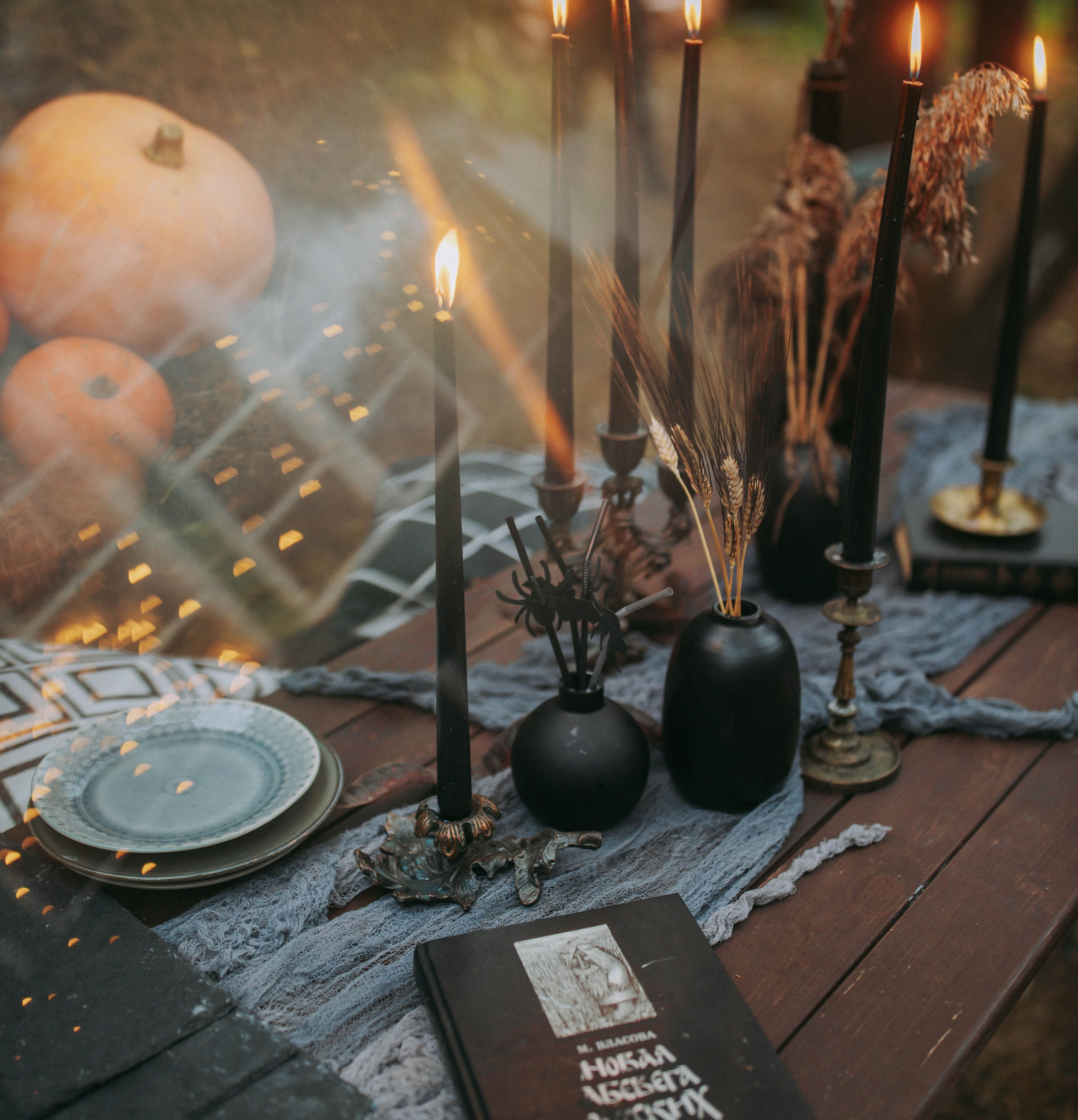halloween table scape for food service