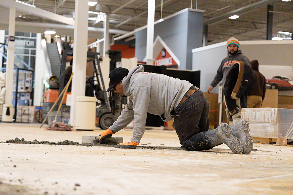 man flooring store