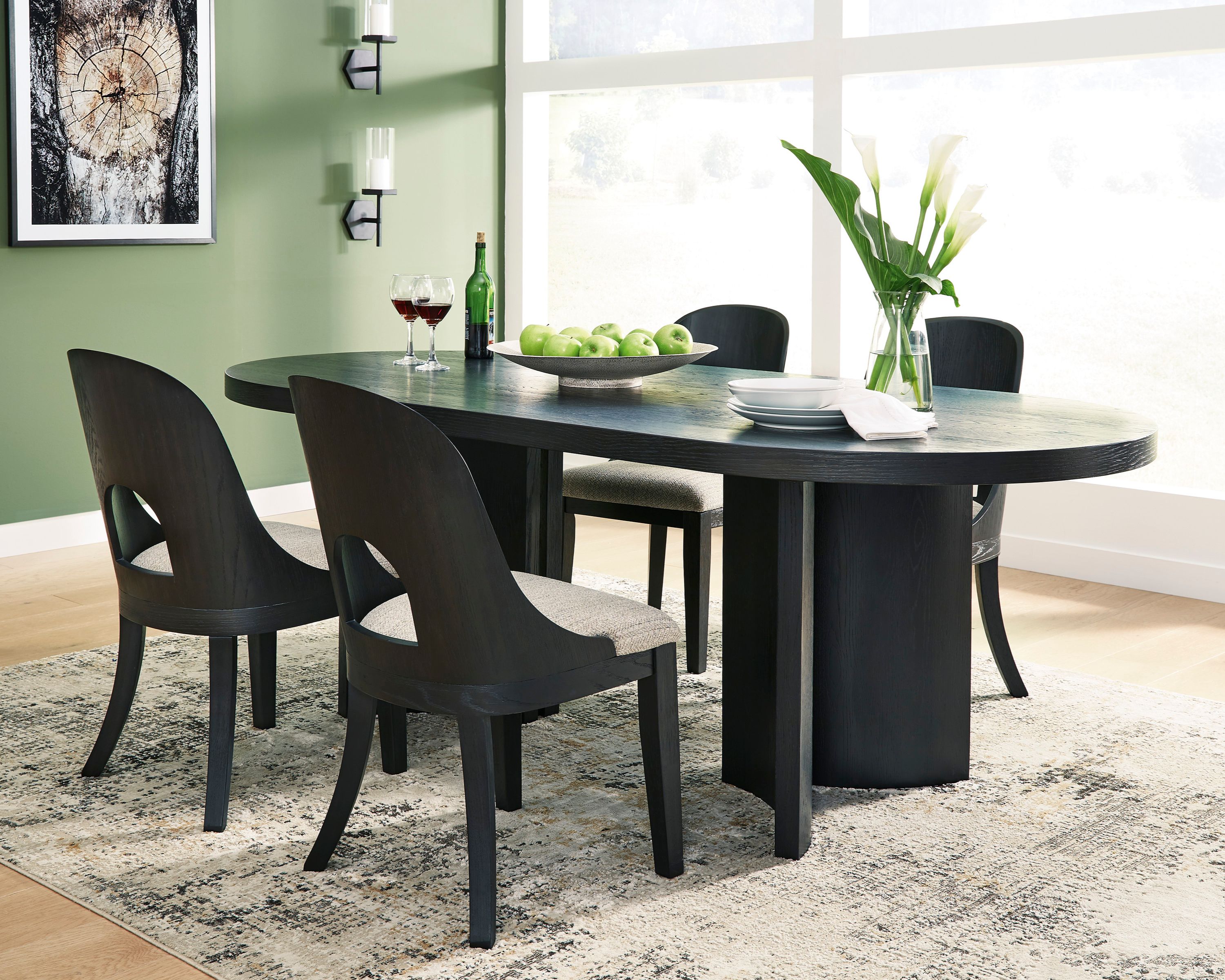 dining table that seats 4-6