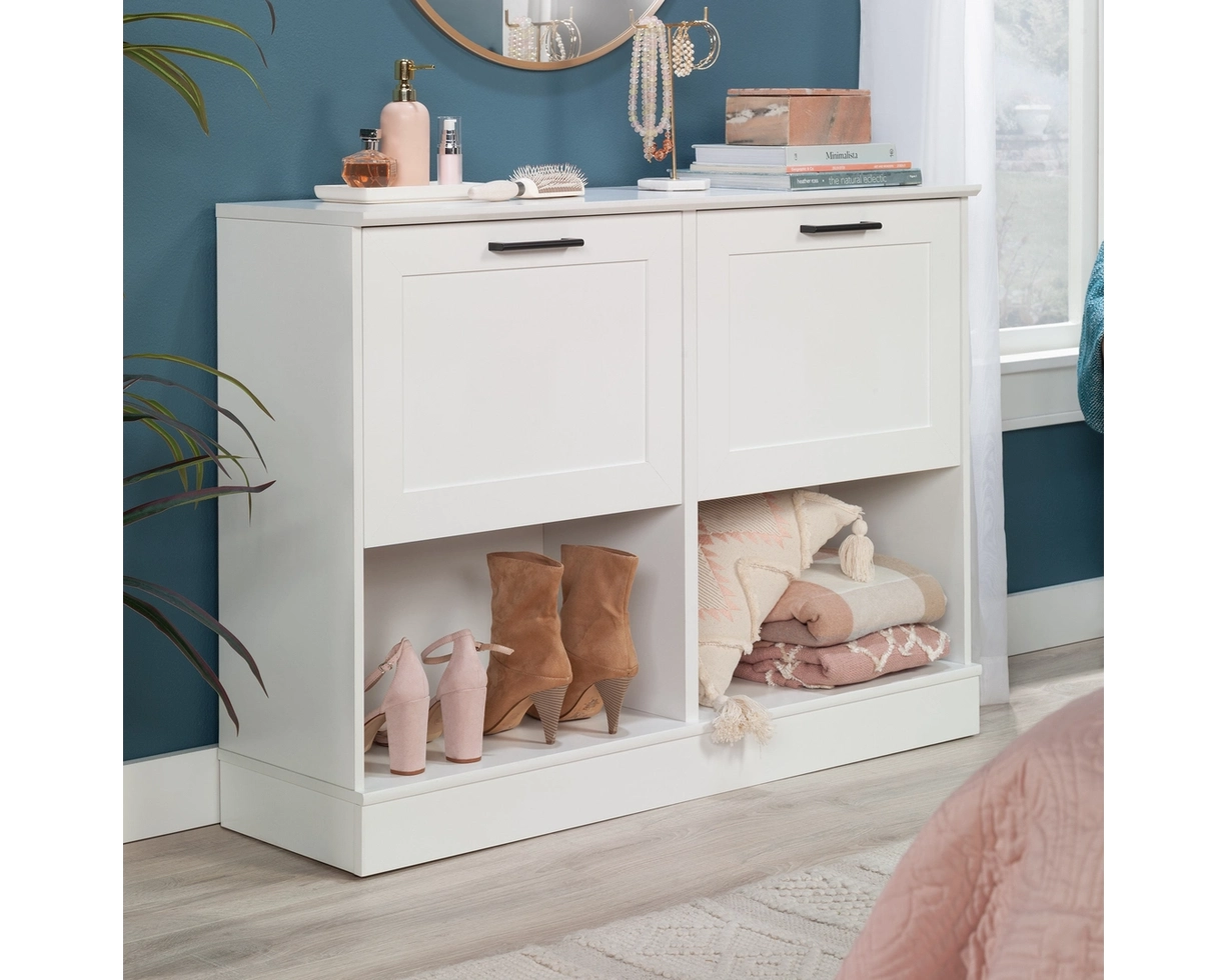 Entryway shoe cabinet