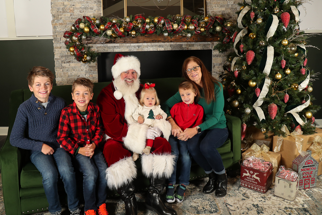 Pictures with Santa Claus 2022